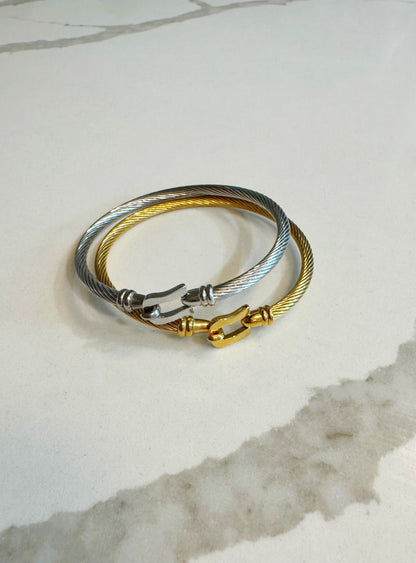 Amy Buckle Bangle-Gold